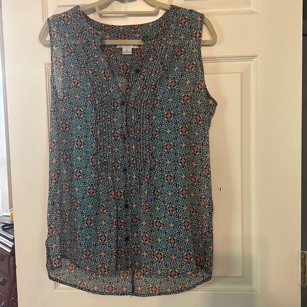 NEW multi color top
